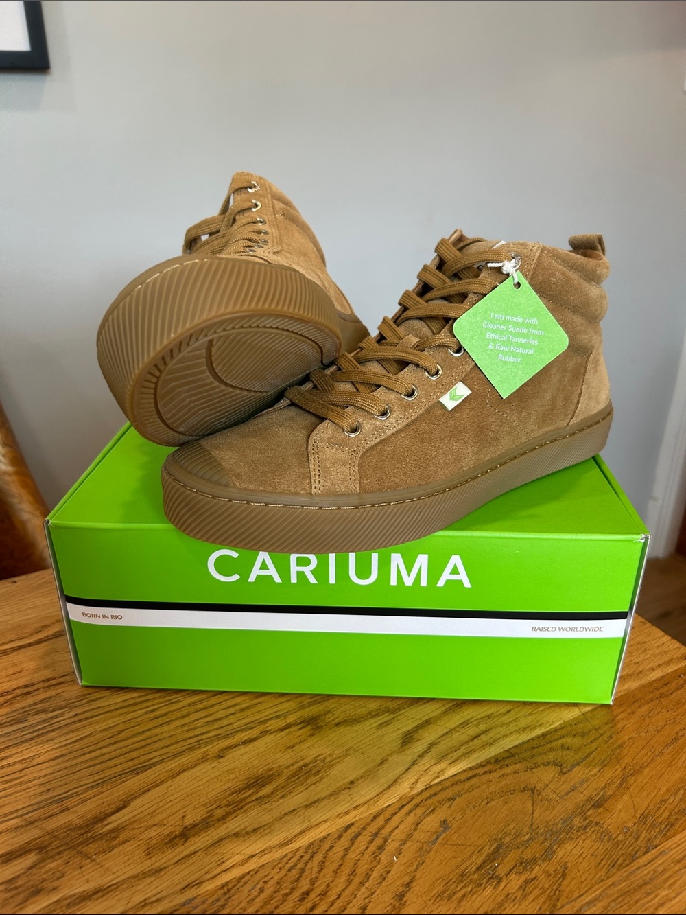 Cariuma Men’s Suede High-Top Sneakers in Tan